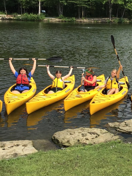 kids in kayaks at BW summer adventure camp